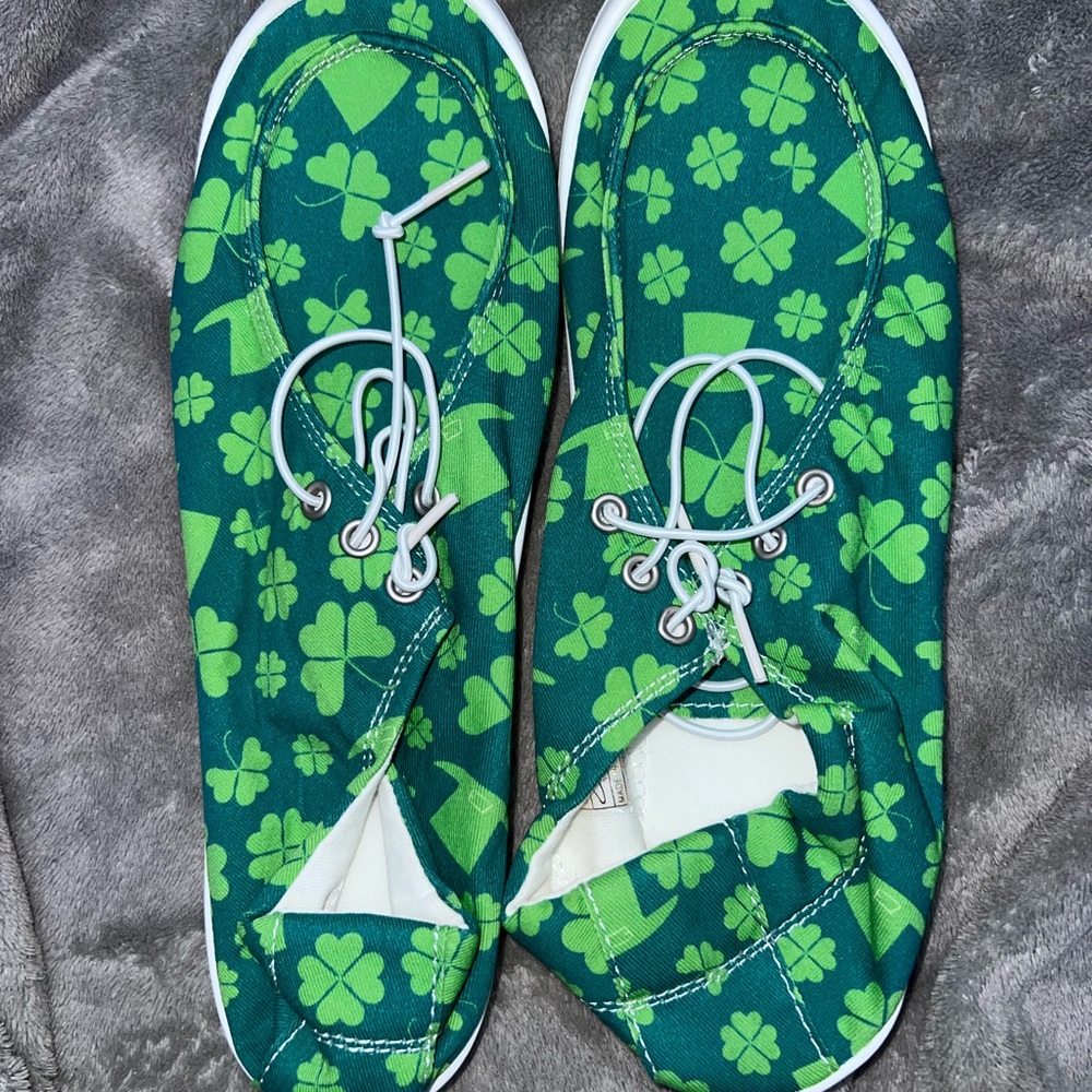 Green Shamrock Patterned Shoes